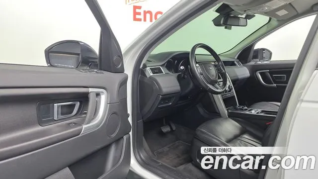 Land Rover Discovery Sport 2018 thumb 10