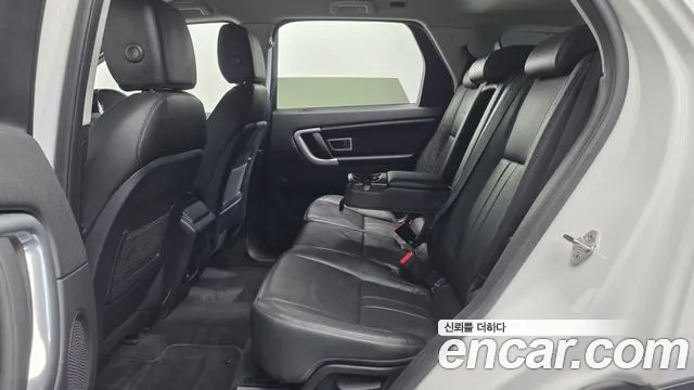 Land Rover Discovery Sport 2018 thumb 12