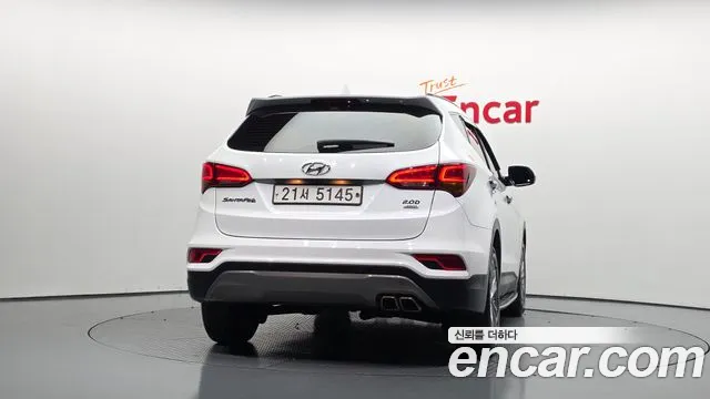 Hyundai Santa Fe 2017 thumb 3