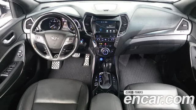 Hyundai Santa Fe 2017 thumb 6