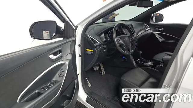 Hyundai Santa Fe 2017 thumb 9
