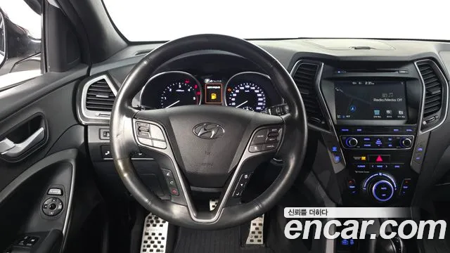 Hyundai Santa Fe 2017 thumb 12