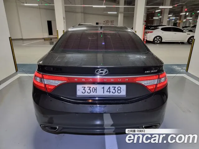 Hyundai Grandeur 2011 thumb 3