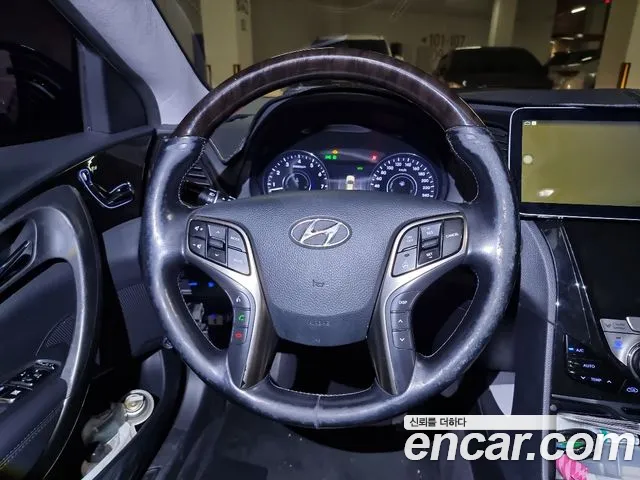 Hyundai Grandeur 2011 thumb 12