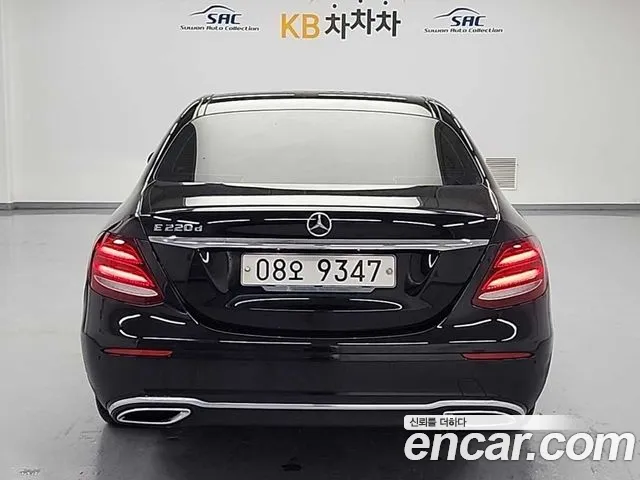 Mercedes-Benz E-Класс 2017 thumb 4