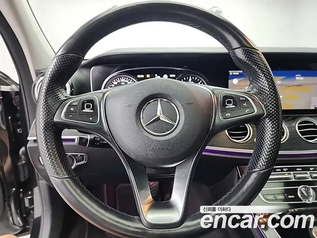 Mercedes-Benz E-Класс 2017 thumb 6