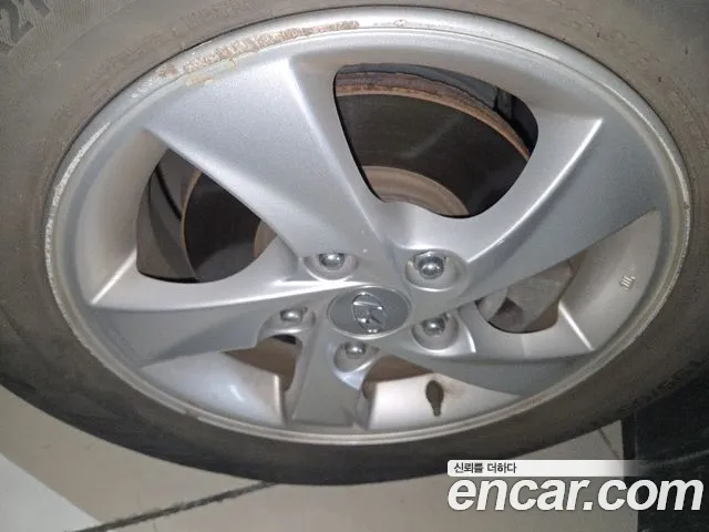Hyundai Avante 2014 thumb 6
