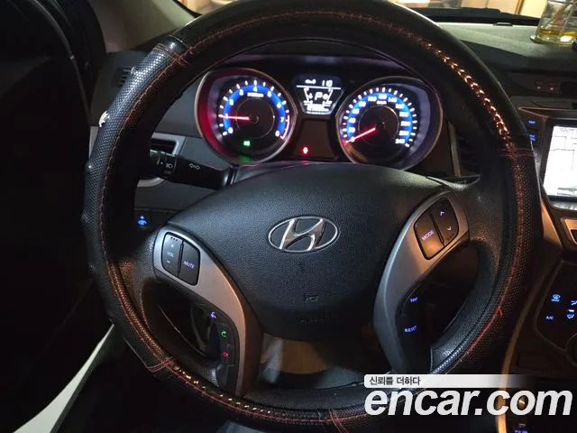 Hyundai Avante 2014 thumb 10