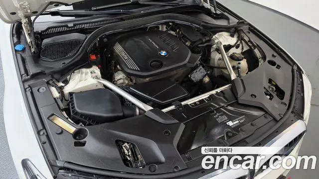 BMW 5-Series 2020 thumb 6