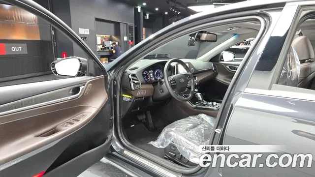 Hyundai Grandeur 2017 thumb 10