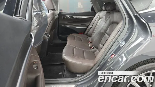 Hyundai Grandeur 2017 thumb 12