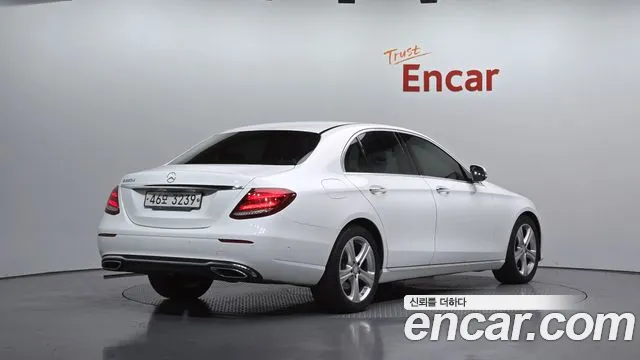 Mercedes-Benz E-Класс 2017 thumb 2