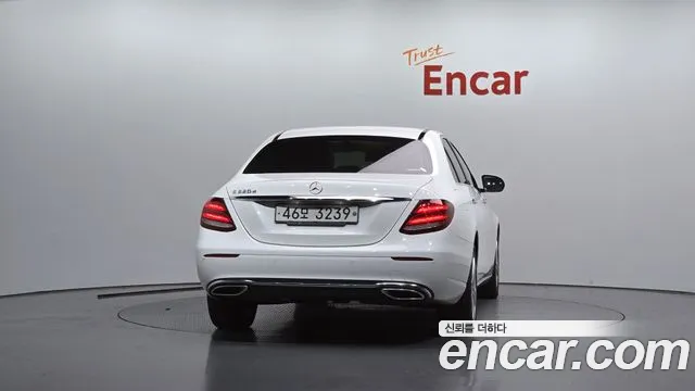 Mercedes-Benz E-Класс 2017 thumb 4
