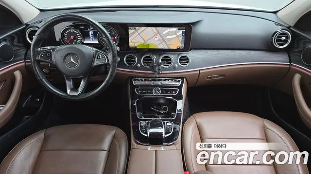 Mercedes-Benz E-Класс 2017 thumb 7