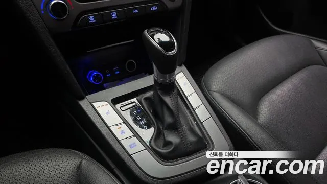 Hyundai Avante 2016 thumb 9