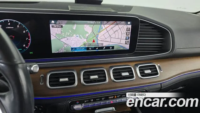 Mercedes-Benz GLE 2019 thumb 12