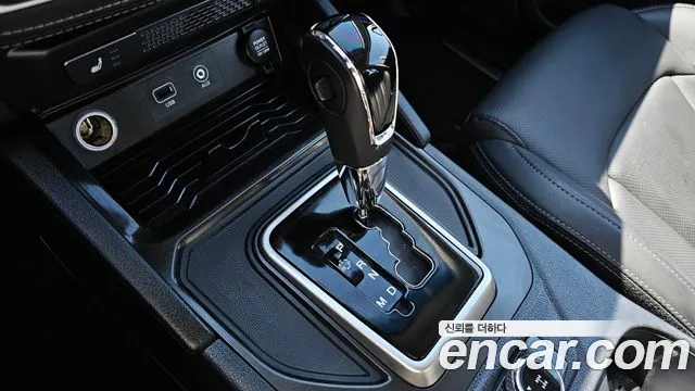 KG_Mobility_Ssangyong Rexton 2018 thumb 9