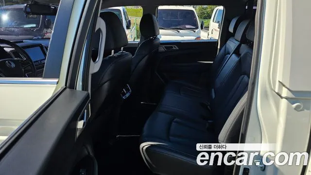 KG_Mobility_Ssangyong Rexton 2018 thumb 12