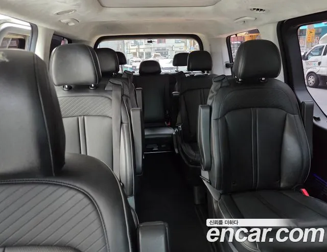 Hyundai Staria 2021 thumb 7