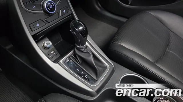 Hyundai Avante 2014 thumb 9