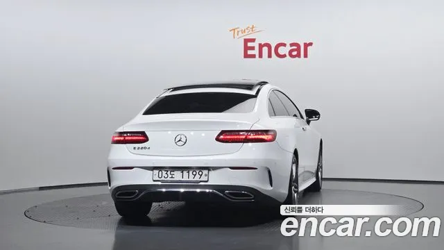 Mercedes-Benz E-Класс 2018 thumb 3