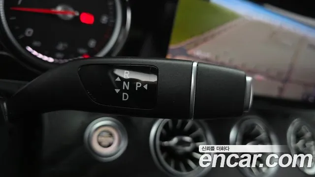 Mercedes-Benz E-Класс 2018 thumb 8