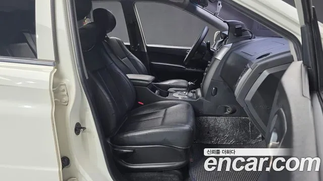 KG_Mobility_Ssangyong KORANDO 2017 thumb 11