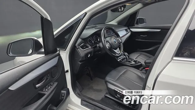 BMW 2-Series 2019 thumb 10