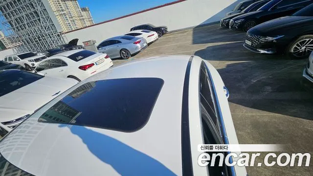 Mercedes-Benz AMG GT 2023 thumb 2