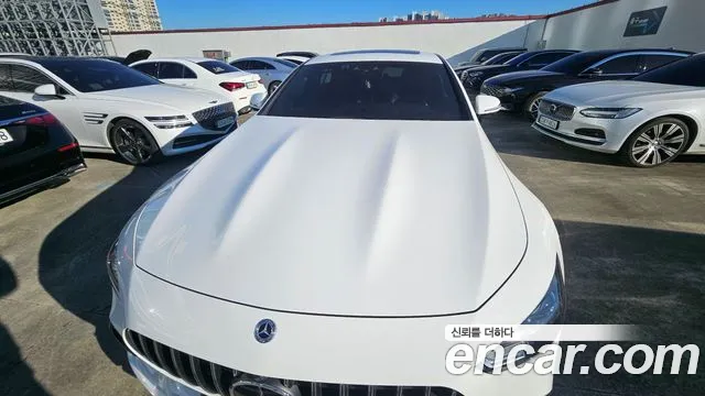 Mercedes-Benz AMG GT 2023 thumb 3
