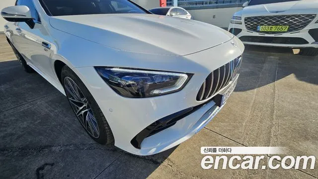 Mercedes-Benz AMG GT 2023 thumb 4
