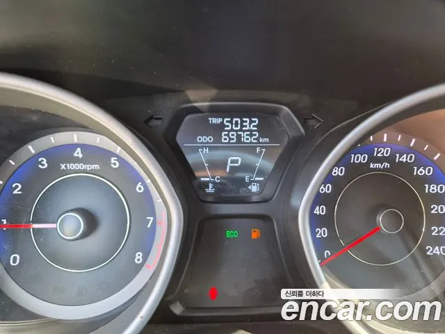 Hyundai Avante 2011 thumb 3