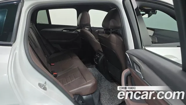 BMW X4 2020 thumb 11
