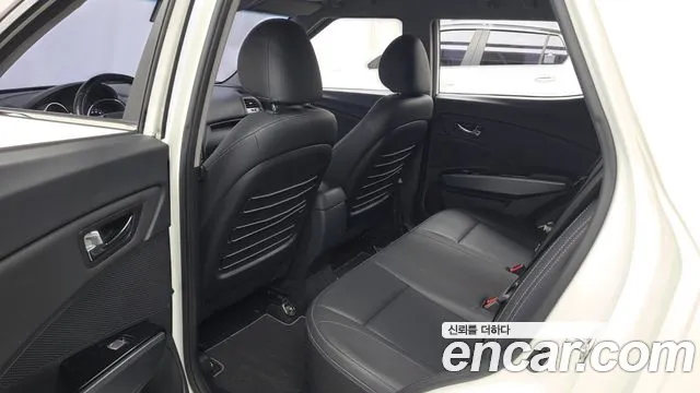 KG_Mobility_Ssangyong TIBOLI 2018 thumb 12