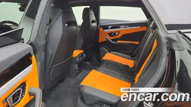 Lamborghini Urus 2022 thumb 11