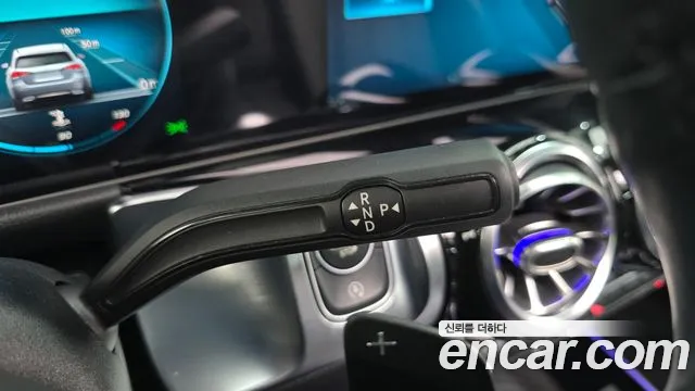 Mercedes-Benz GLB 2020 thumb 9