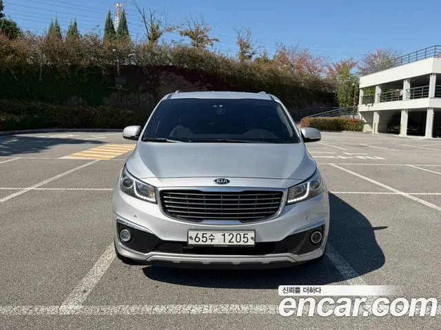 Kia Carnival 2017 thumb 12