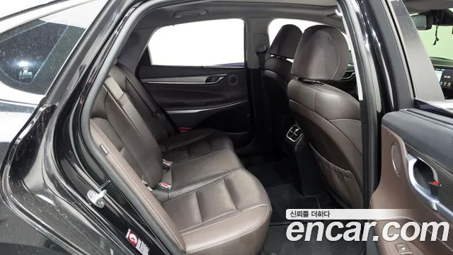 Hyundai Grandeur 2017 thumb 12