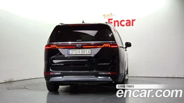 Kia Carnival 2020 thumb 4
