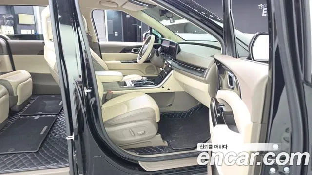 Kia Carnival 2020 thumb 11