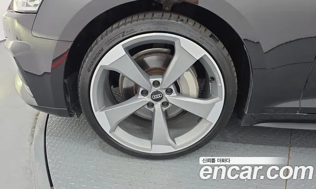 Audi A5 2019 thumb 5