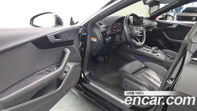 Audi A5 2019 thumb 10