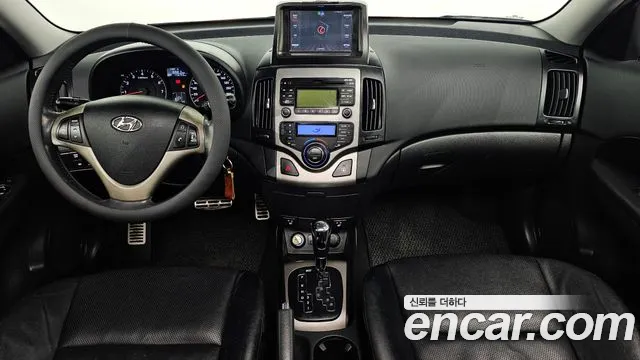 Hyundai i30 2010 thumb 6