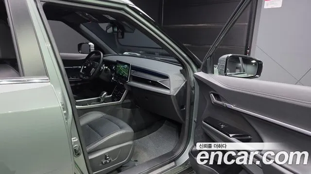 KG_Mobility_Ssangyong Torres 2023 thumb 10