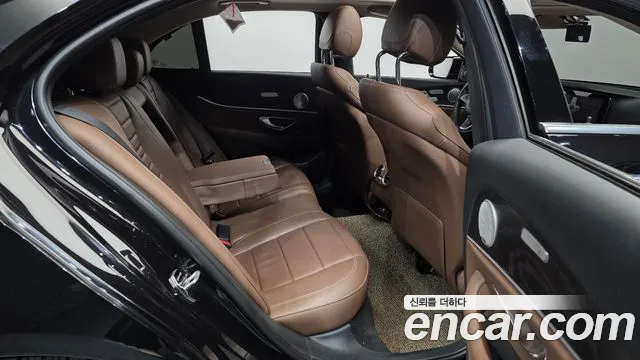 Mercedes-Benz E-Класс 2018 thumb 12