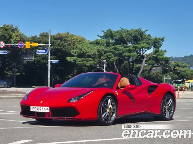 Ferrari 488 2018 thumb 3