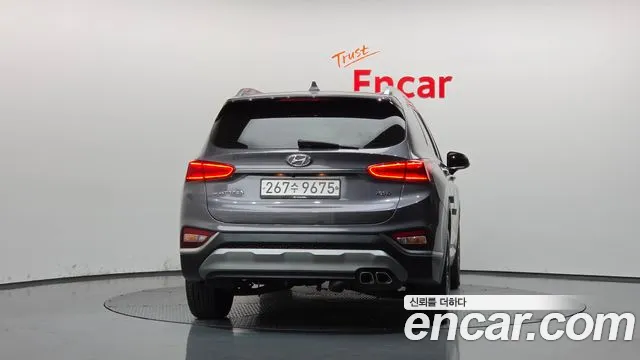 Hyundai Santa Fe 2018 thumb 3