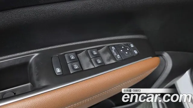 Renault-KoreaSamsung Koleos 2020 thumb 11