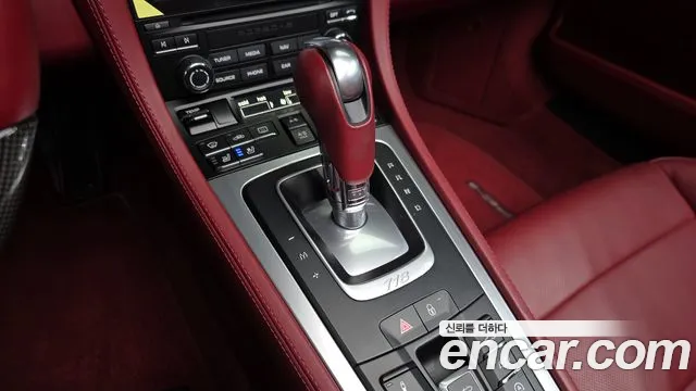 Porsche Cayman 2018 thumb 9