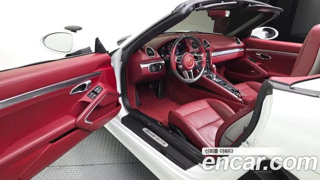 Porsche Cayman 2018 thumb 10